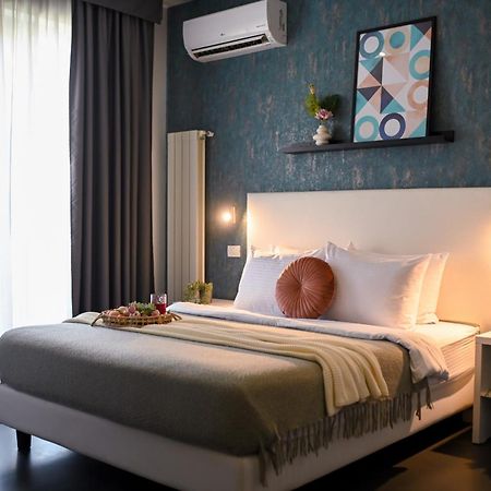 Urban Elegance - Stylish Central Accommodation Bucureşti Ngoại thất bức ảnh