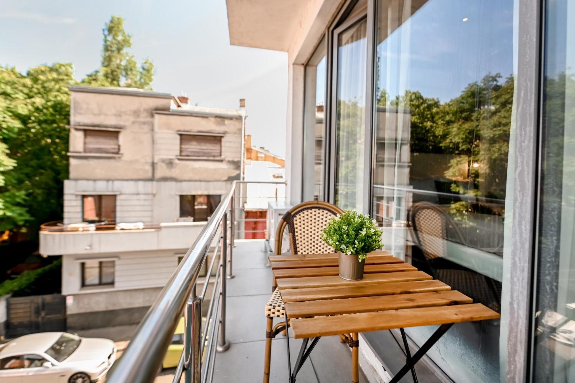Urban Elegance - Stylish Central Accommodation Bucureşti Phòng bức ảnh