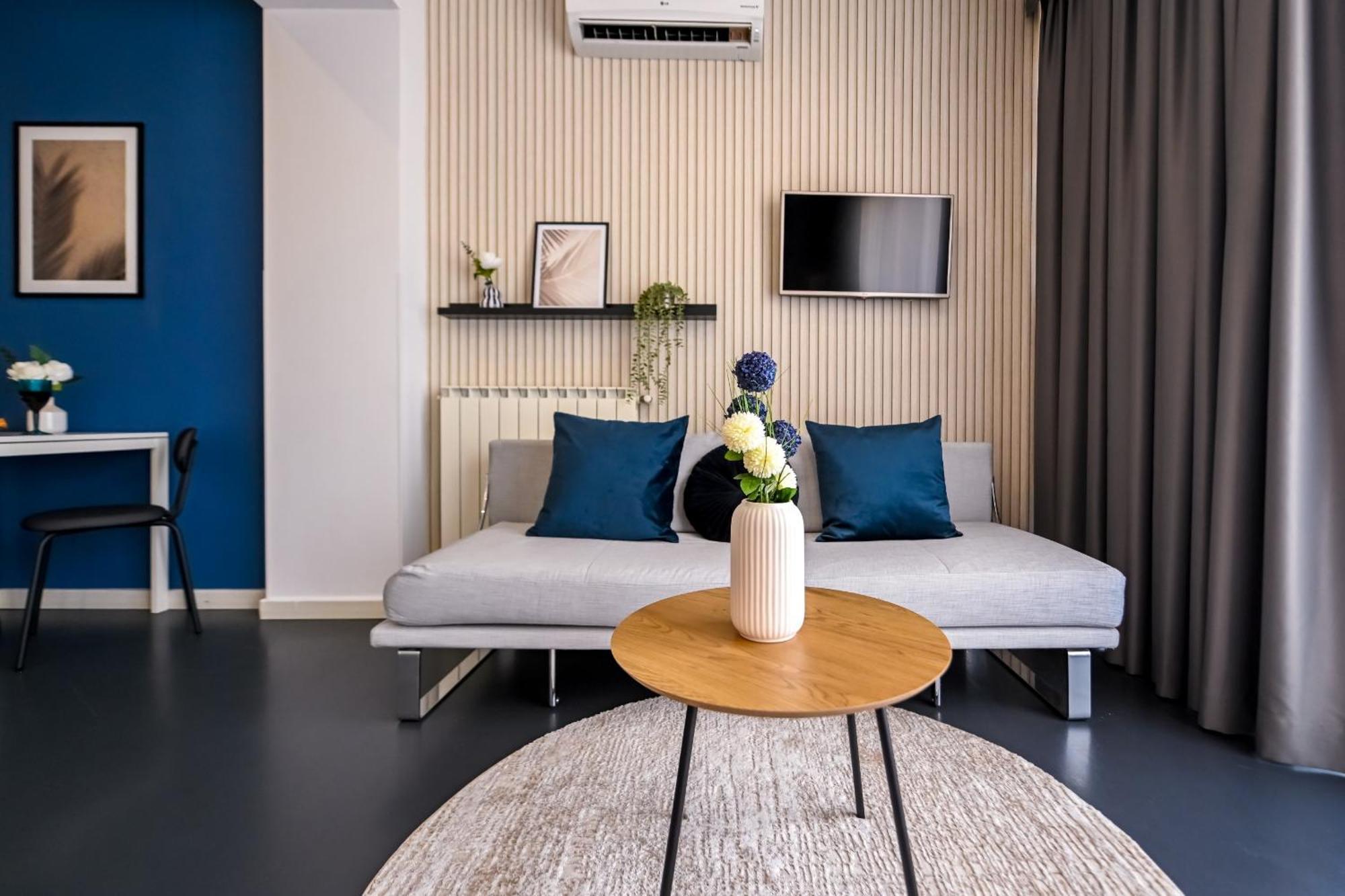 Urban Elegance - Stylish Central Accommodation Bucureşti Phòng bức ảnh